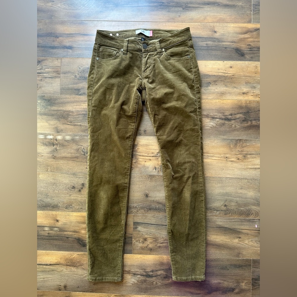 Cabi Olive Corduroy Skinny Pants Stretch Mid Rise Fall Size 2